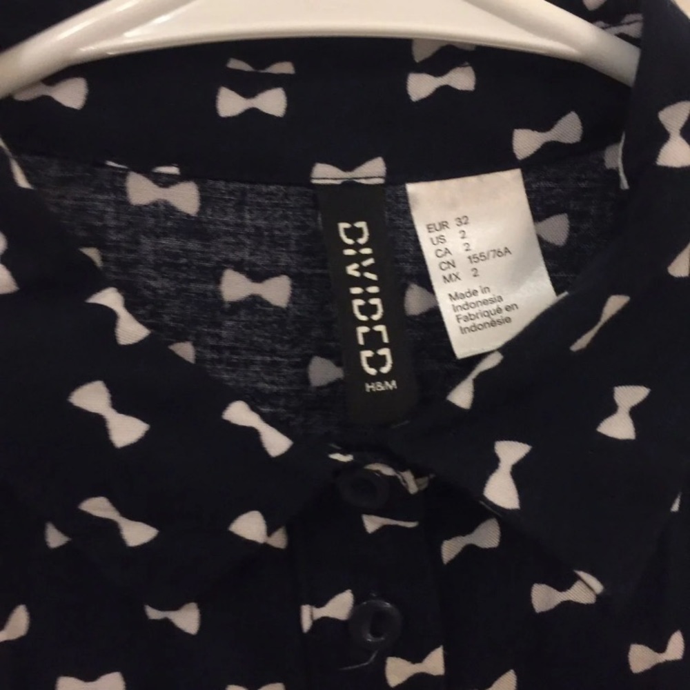 Button down top - Picture 3 of 5